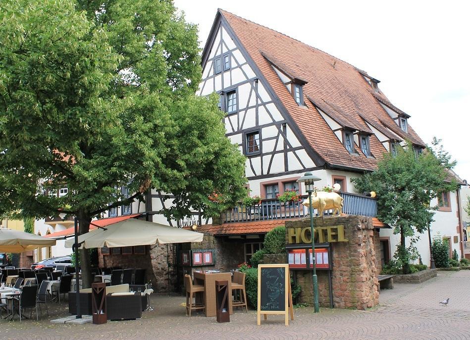 Hotel Restaurant Altes Badhaus Eberbach  Buitenkant foto