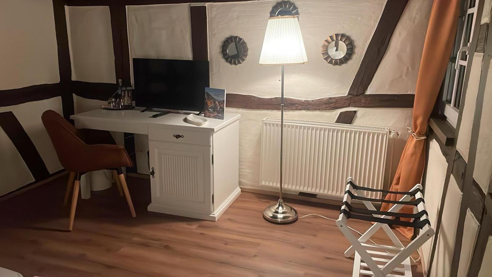 Hotel Restaurant Altes Badhaus Eberbach  Buitenkant foto