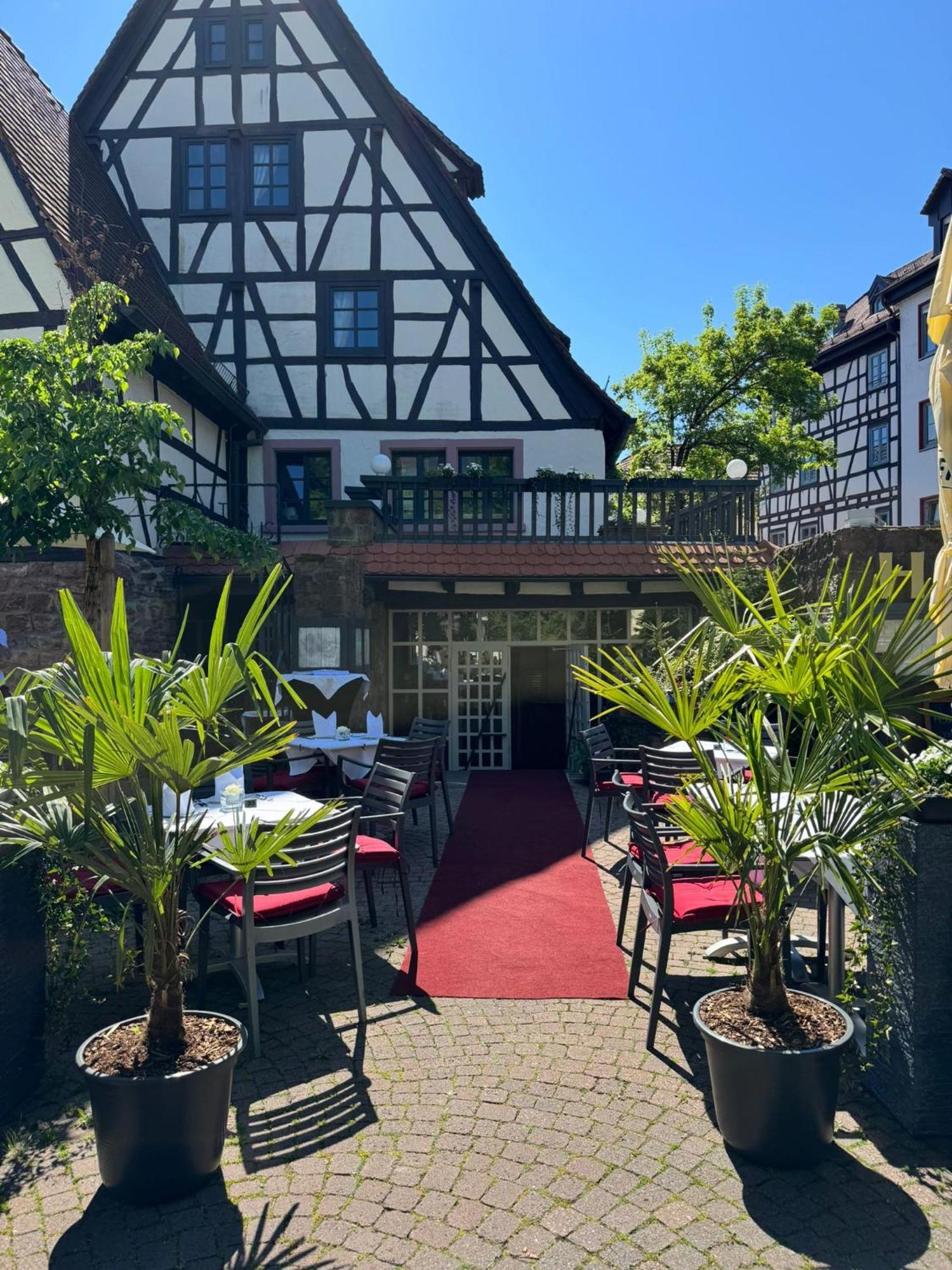 Hotel Restaurant Altes Badhaus Eberbach  Buitenkant foto