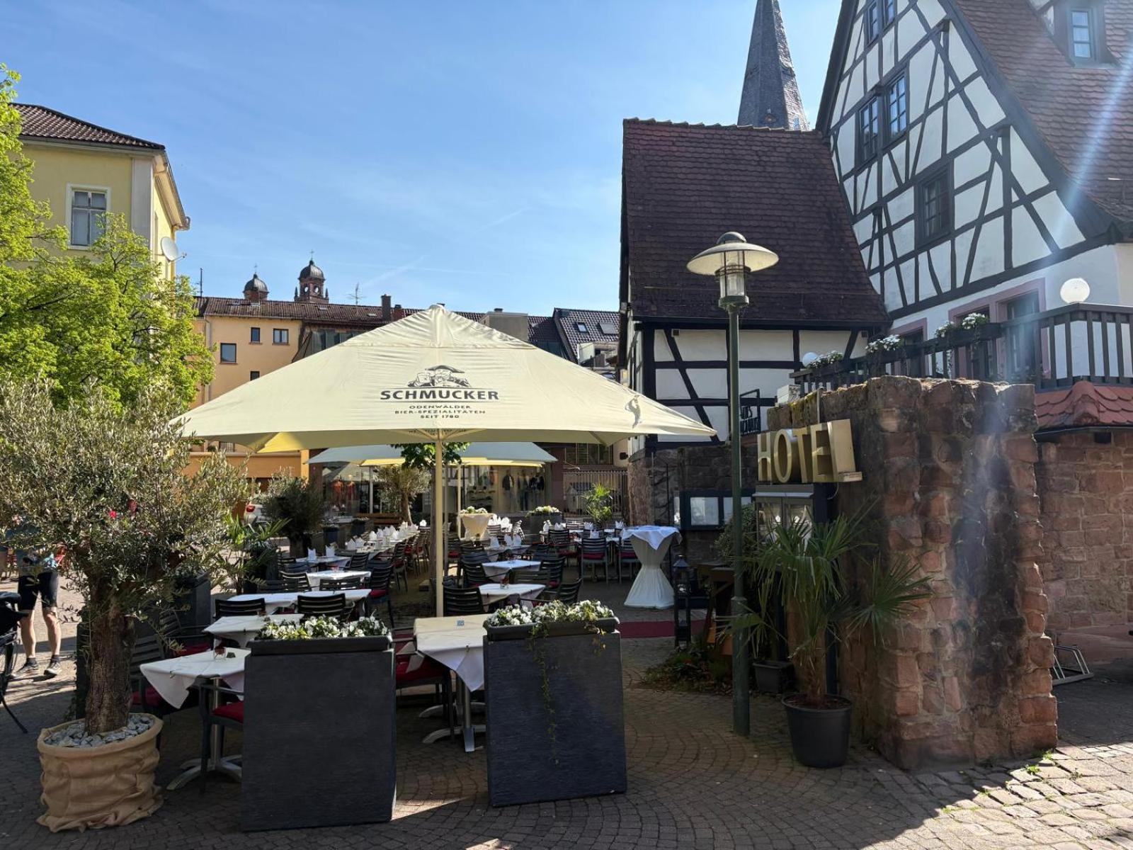 Hotel Restaurant Altes Badhaus Eberbach  Buitenkant foto