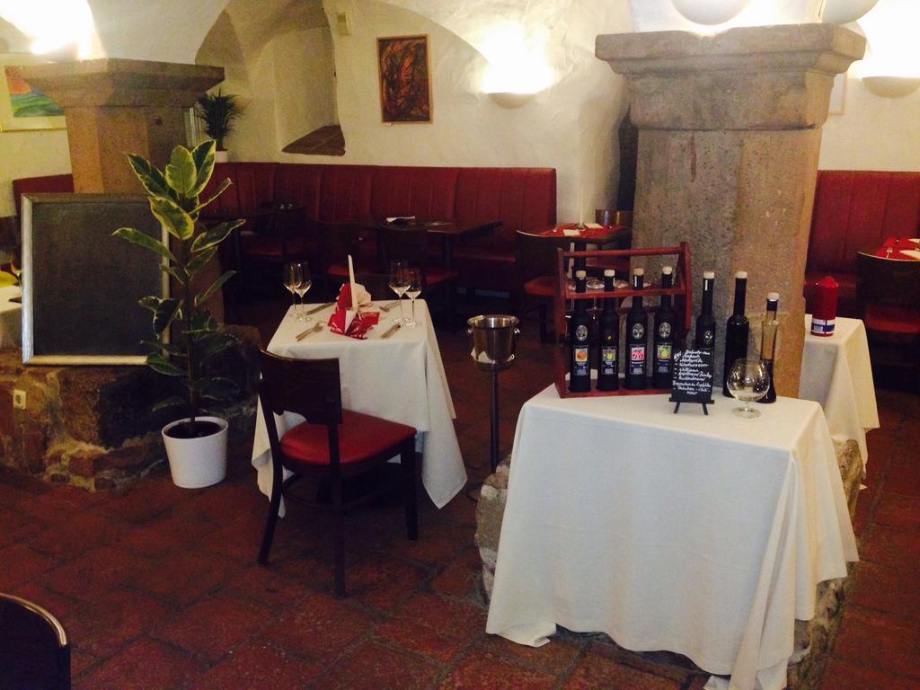 Hotel Restaurant Altes Badhaus Eberbach  Buitenkant foto