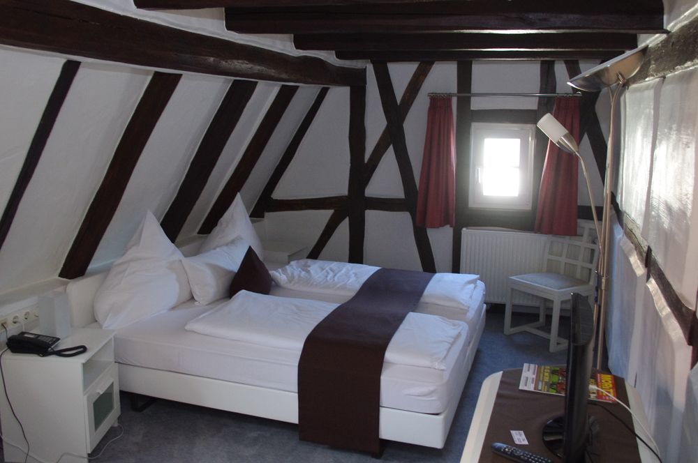 Hotel Restaurant Altes Badhaus Eberbach  Buitenkant foto